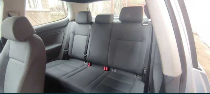 VW Golf 1.4i, снимка 4 - Автомобили и джипове - 52484072