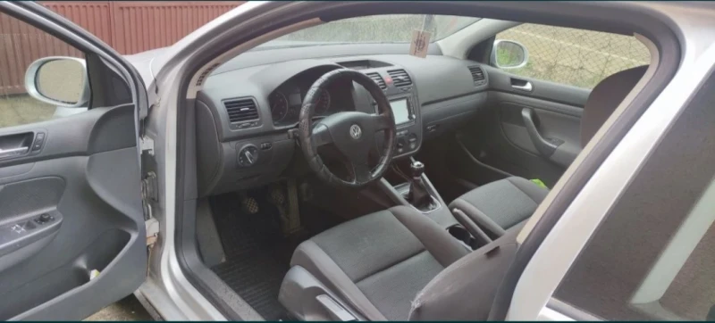 VW Golf 1.4i, снимка 5 - Автомобили и джипове - 52484072