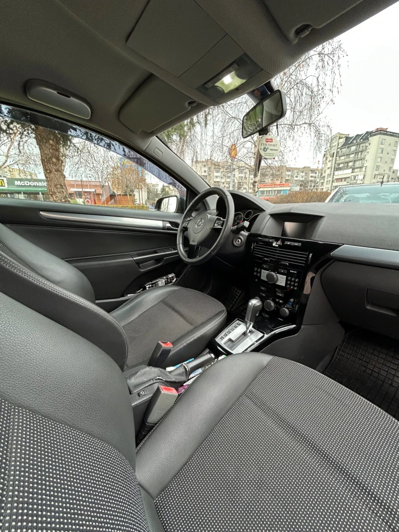 Opel Astra GTC, снимка 6 - Автомобили и джипове - 52036187
