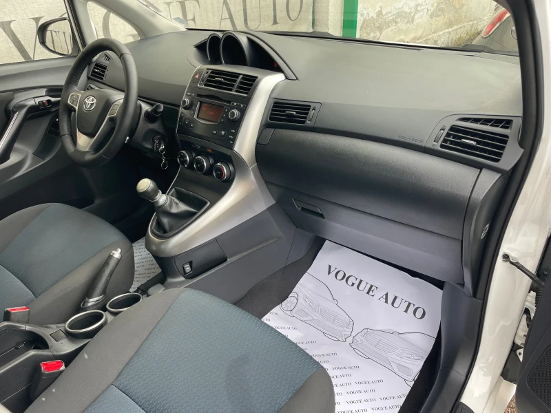 Toyota Verso 2.0D4D* 124 К.С.6+ 1* , снимка 9 - Автомобили и джипове - 52141868