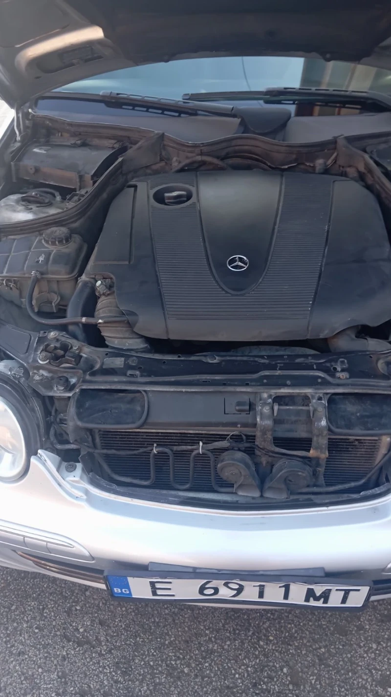Mercedes-Benz C 220 cdi, снимка 14 - Автомобили и джипове - 52310292