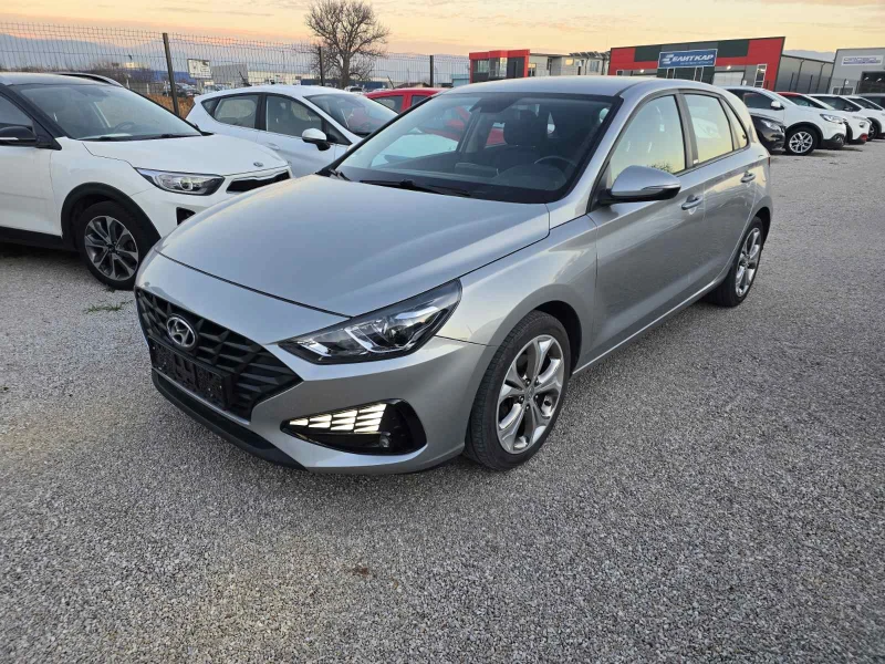 Hyundai I30 1.6 CRDi Джанти| Камера| Андроид Ауто, снимка 2 - Автомобили и джипове - 52829537