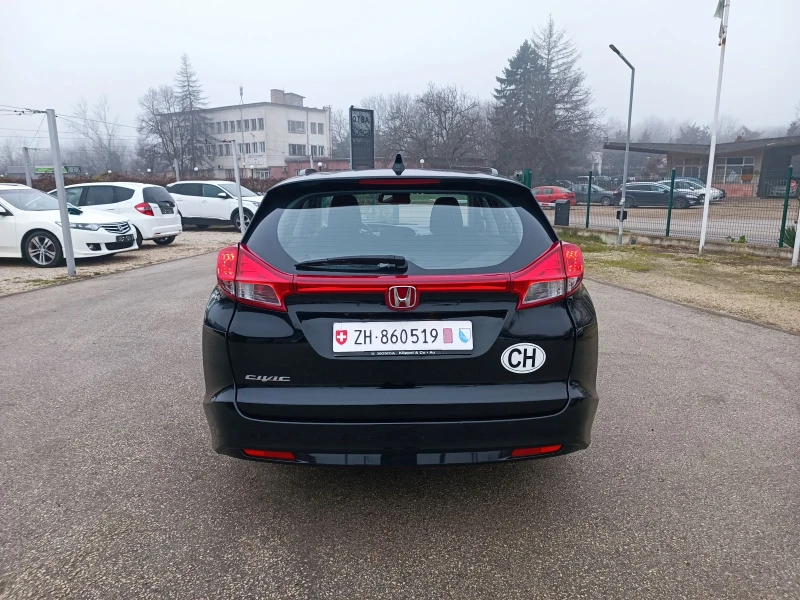 Honda Civic 1.8i-140кс-ШВЕЙЦАРИЯ-АВТОМАТ-NAVI, снимка 4 - Автомобили и джипове - 52859093
