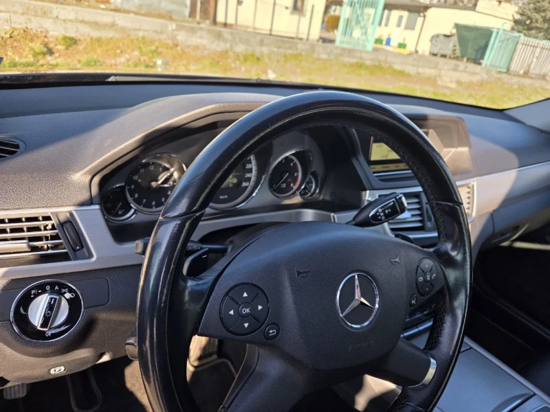 Mercedes-Benz E 350 Avantgarde, снимка 13 - Автомобили и джипове - 53405014