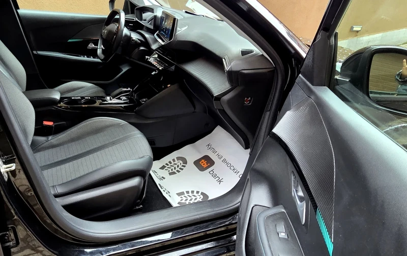 Peugeot 208 ГАРАНЦИОНЕН/ЗАВЕРЕНА СЕРВИЗНА КНИЖКА, снимка 11 - Автомобили и джипове - 53507443