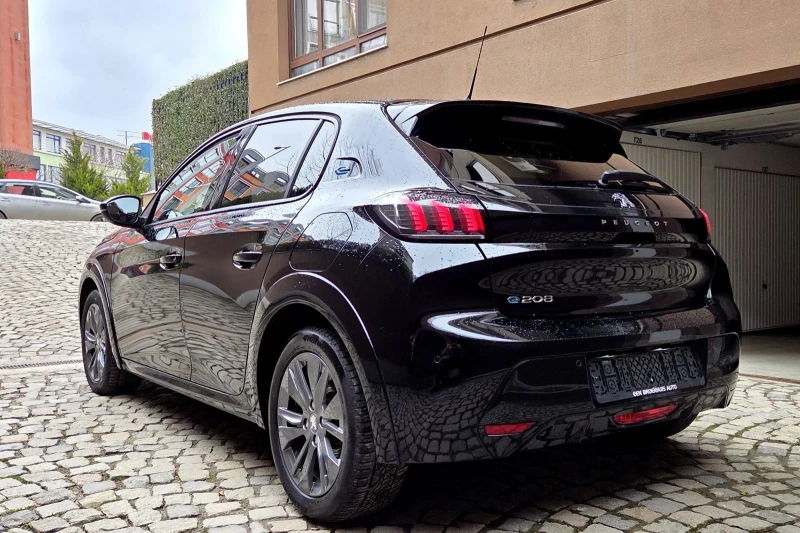 Peugeot 208 ГАРАНЦИОНЕН/ЗАВЕРЕНА СЕРВИЗНА КНИЖКА, снимка 5 - Автомобили и джипове - 53507443