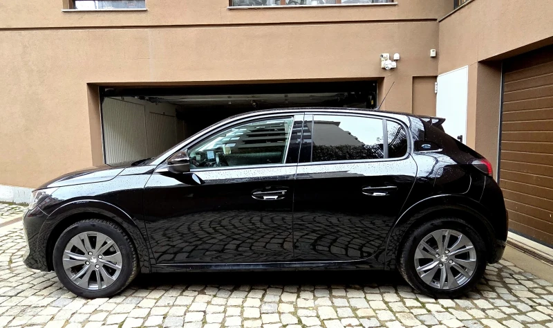 Peugeot 208 ГАРАНЦИОНЕН/ЗАВЕРЕНА СЕРВИЗНА КНИЖКА, снимка 6 - Автомобили и джипове - 53507443