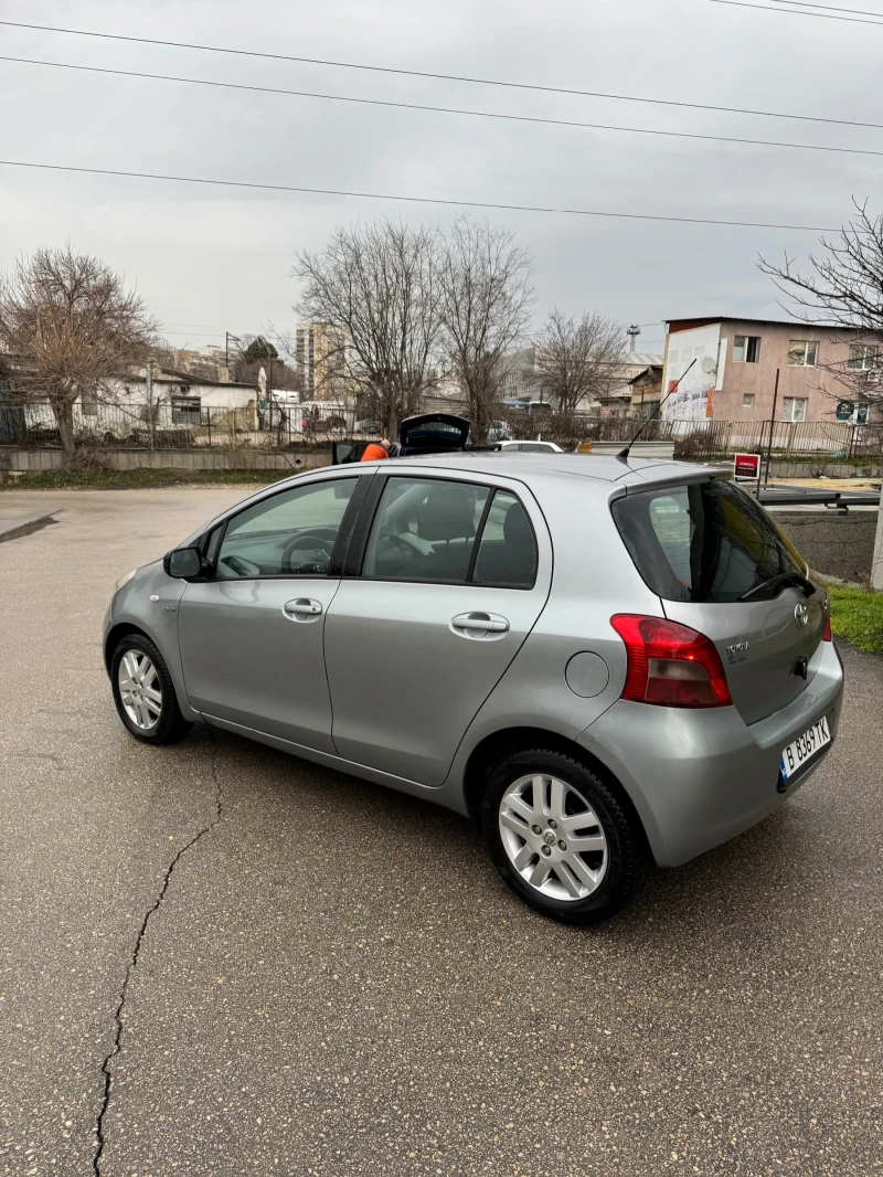 Toyota Yaris 1.4D, снимка 2 - Автомобили и джипове - 53581435