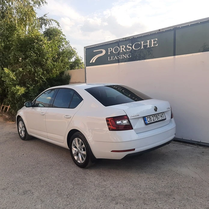 Skoda Octavia 1.6 TDI, DSG, снимка 4 - Автомобили и джипове - 49459677