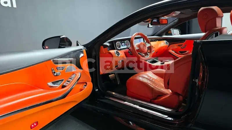 Mercedes-Benz S 63 AMG Адаптивно окачване (ECS)* Масажни седалки, снимка 10 - Автомобили и джипове - 54122575