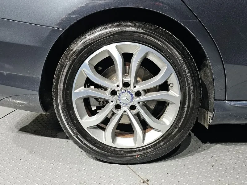 Mercedes-Benz C 200 2.0, снимка 5 - Автомобили и джипове - 54278052