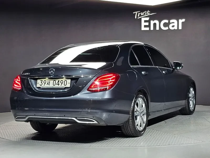 Mercedes-Benz C 200 2.0, снимка 2 - Автомобили и джипове - 54278052