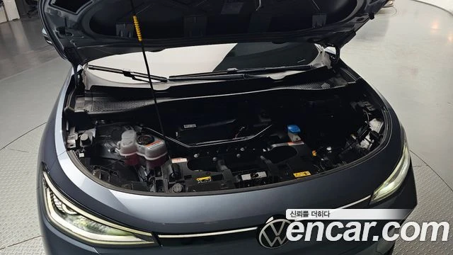 VW ID.4, снимка 6 - Автомобили и джипове - 56282227