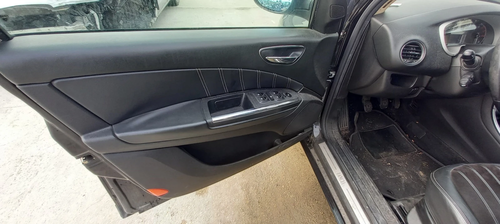 Lancia Delta 1.4 I TURBO | Mobile.bg   12