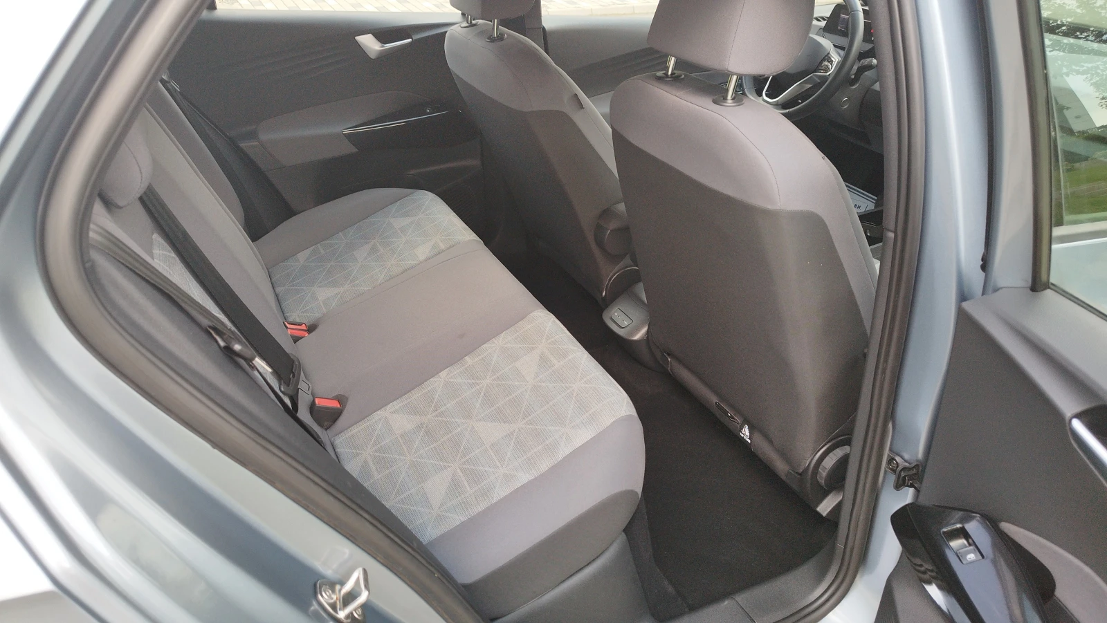 VW ID.3 PURE 110KW 4500km | Mobile.bg   13