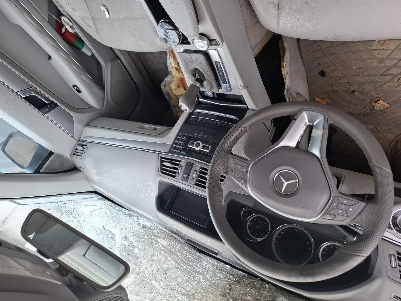Mercedes-Benz E 350  - изображение 7