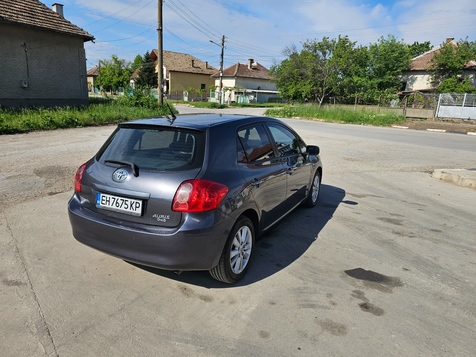Toyota Auris  - изображение 4