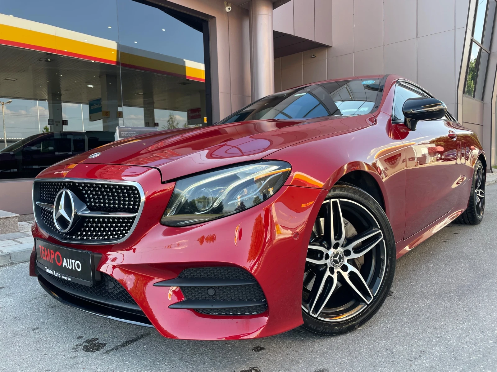 Mercedes-Benz E 200 i-4MATIC-AMG Line-COUPE-SPORT - изображение 2
