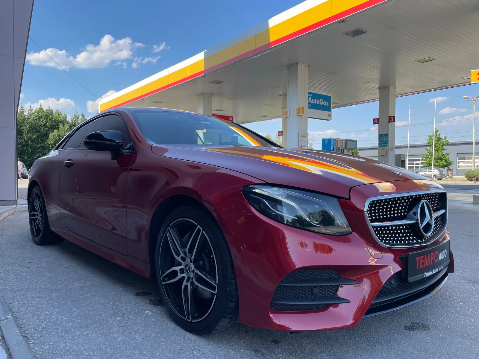 Mercedes-Benz E 200 i-4MATIC-AMG Line-COUPE-SPORT - изображение 7