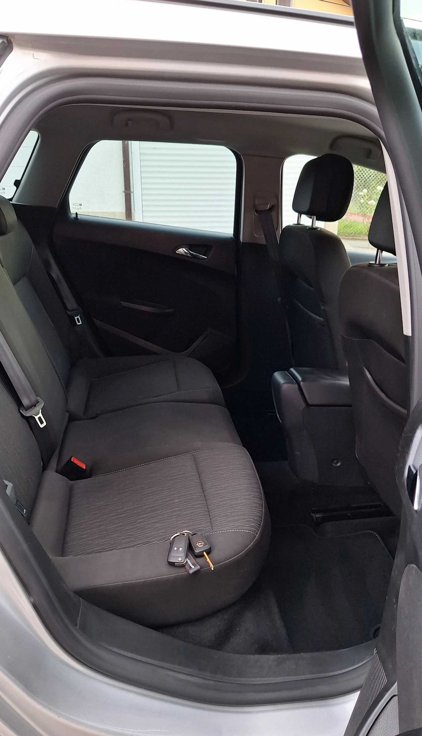 Opel Astra 1.4Turbo LPG фабрична газ 140к.с., 6 скорости - изображение 8