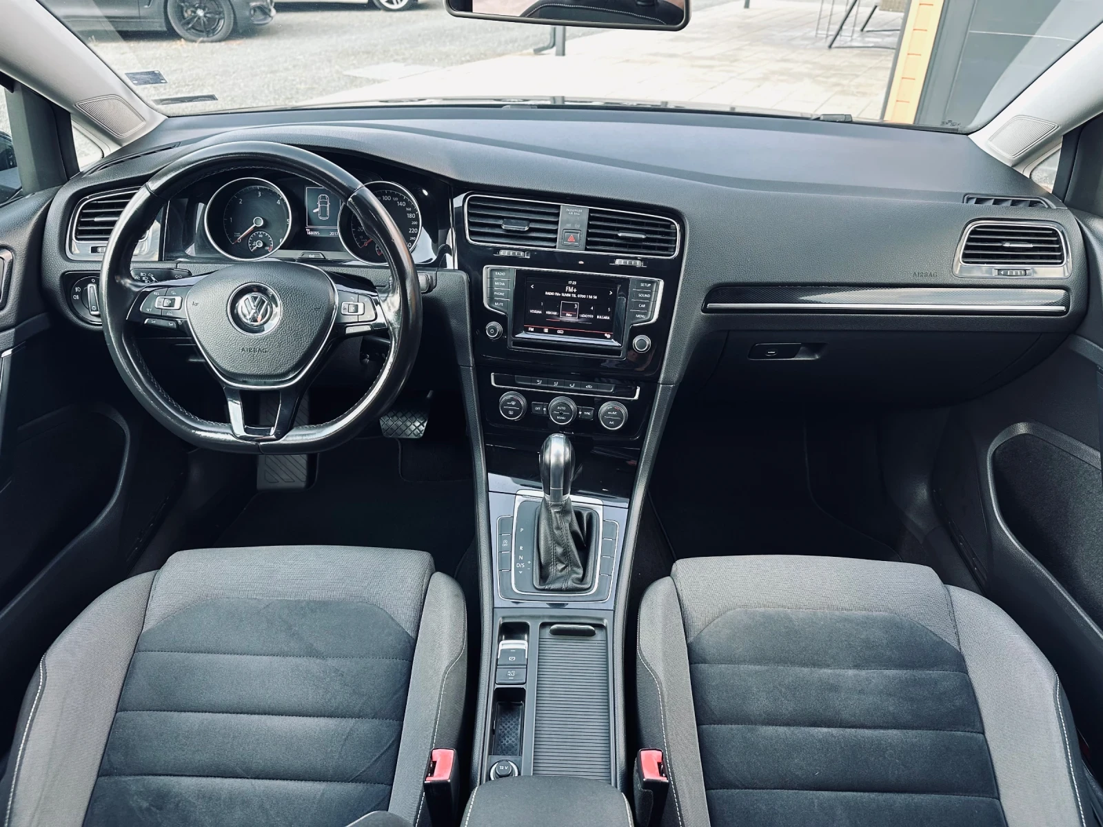 VW Golf TDI/DSG/Distronic | Mobile.bg — изображение 11