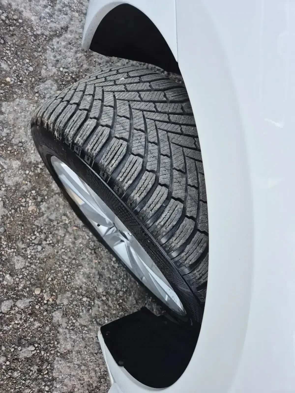 Hyundai I40 1.7CRDI - изображение 7