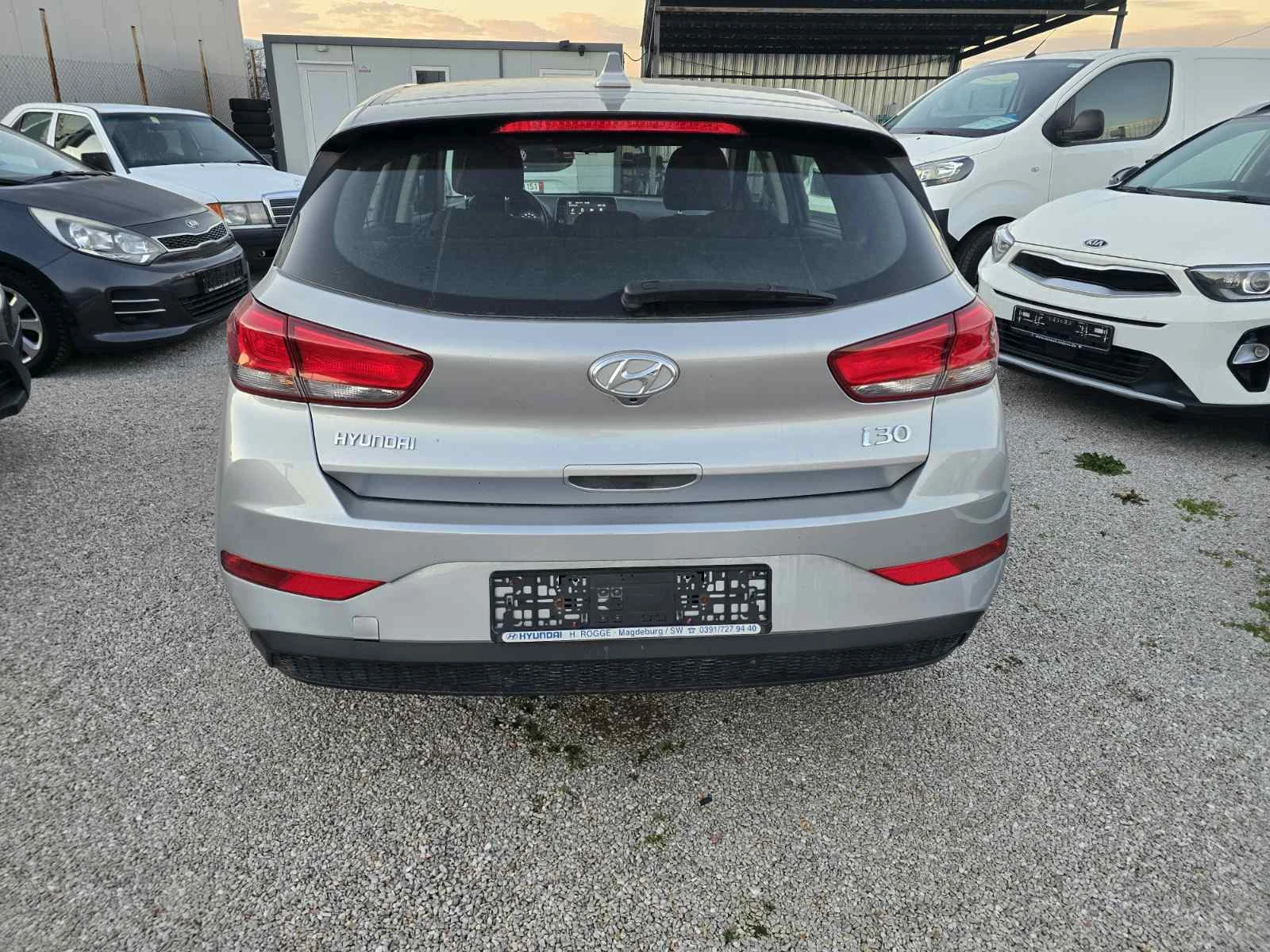 Hyundai I30 1.6 CRDi Джанти| Камера| Андроид Ауто - изображение 6