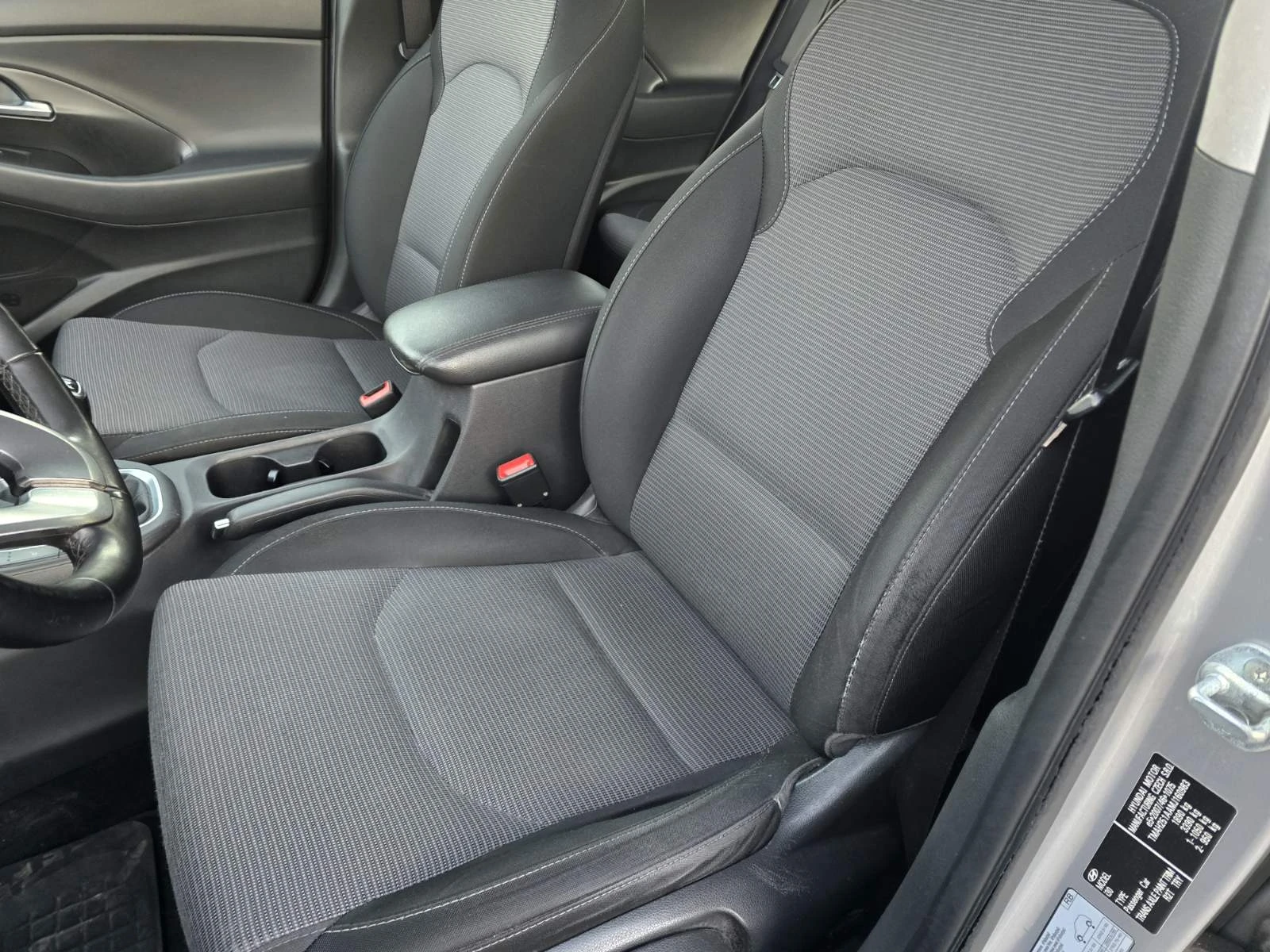 Hyundai I30 1.6 CRDi Джанти| Камера| Андроид Ауто - изображение 10