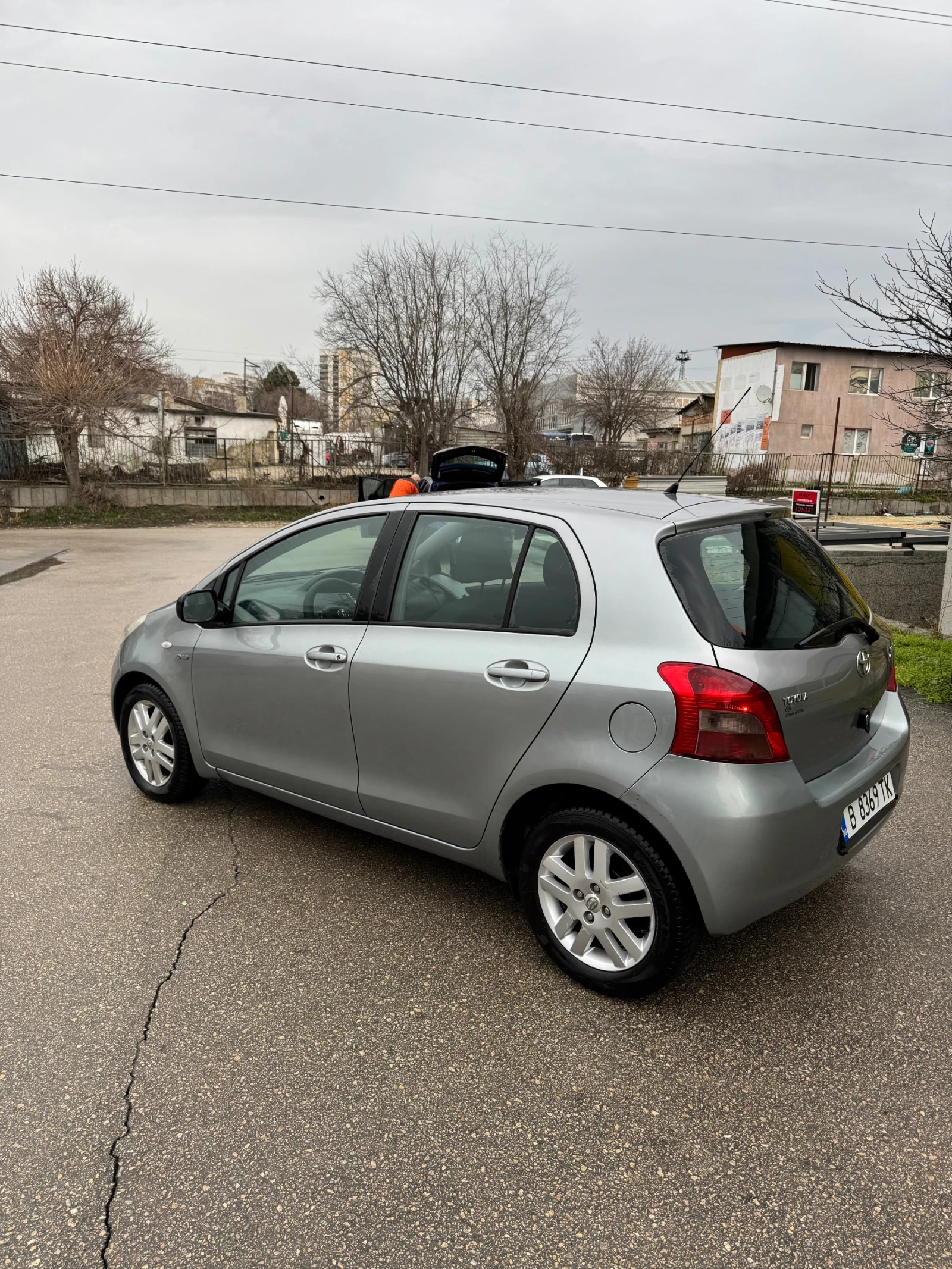 Toyota Yaris 1.4D - изображение 2