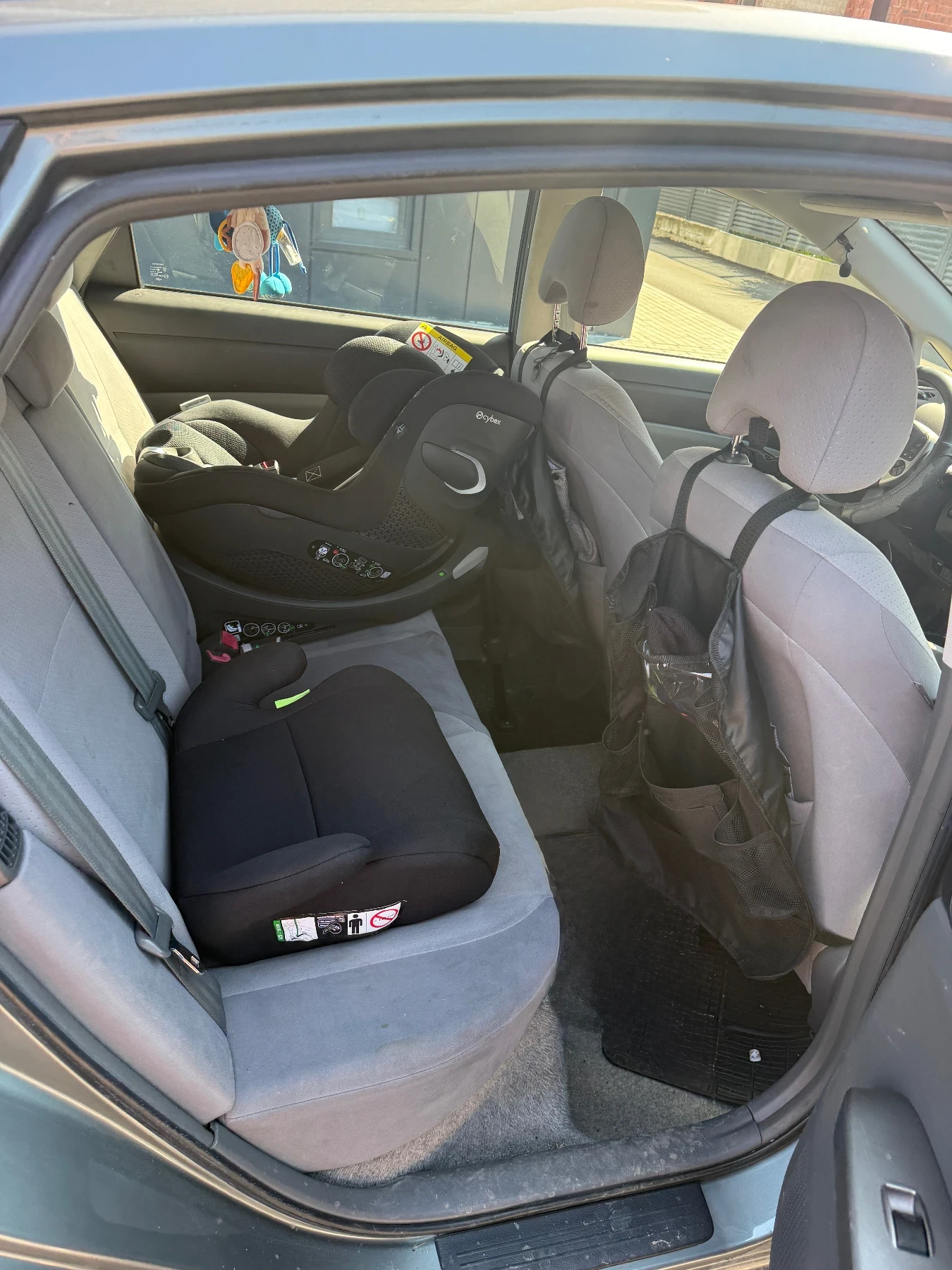 Toyota Prius, снимка 6 - Автомобили и джипове - 53736718