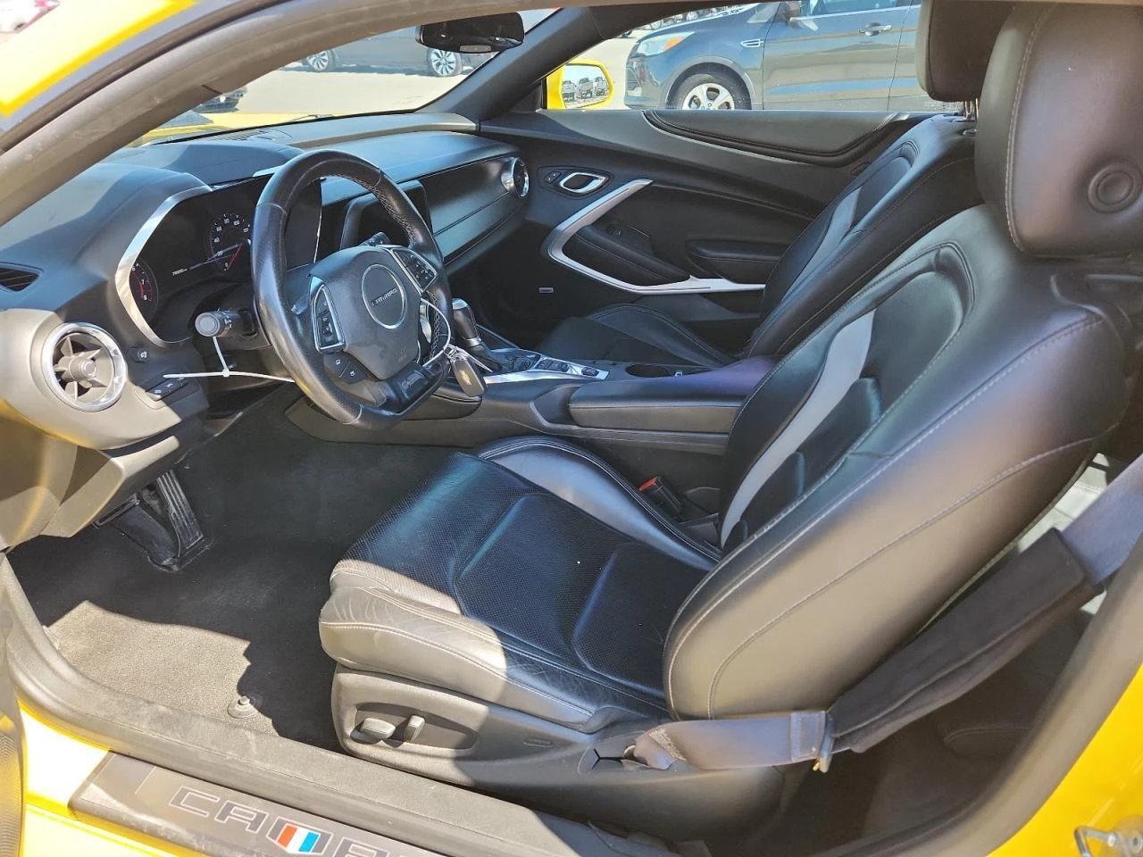 Chevrolet Camaro * 3.6* V6* КОЖА* ПОДГРЕВ* ПАРКТРОНИК* НАВИ* , снимка 7 - Автомобили и джипове - 53826558