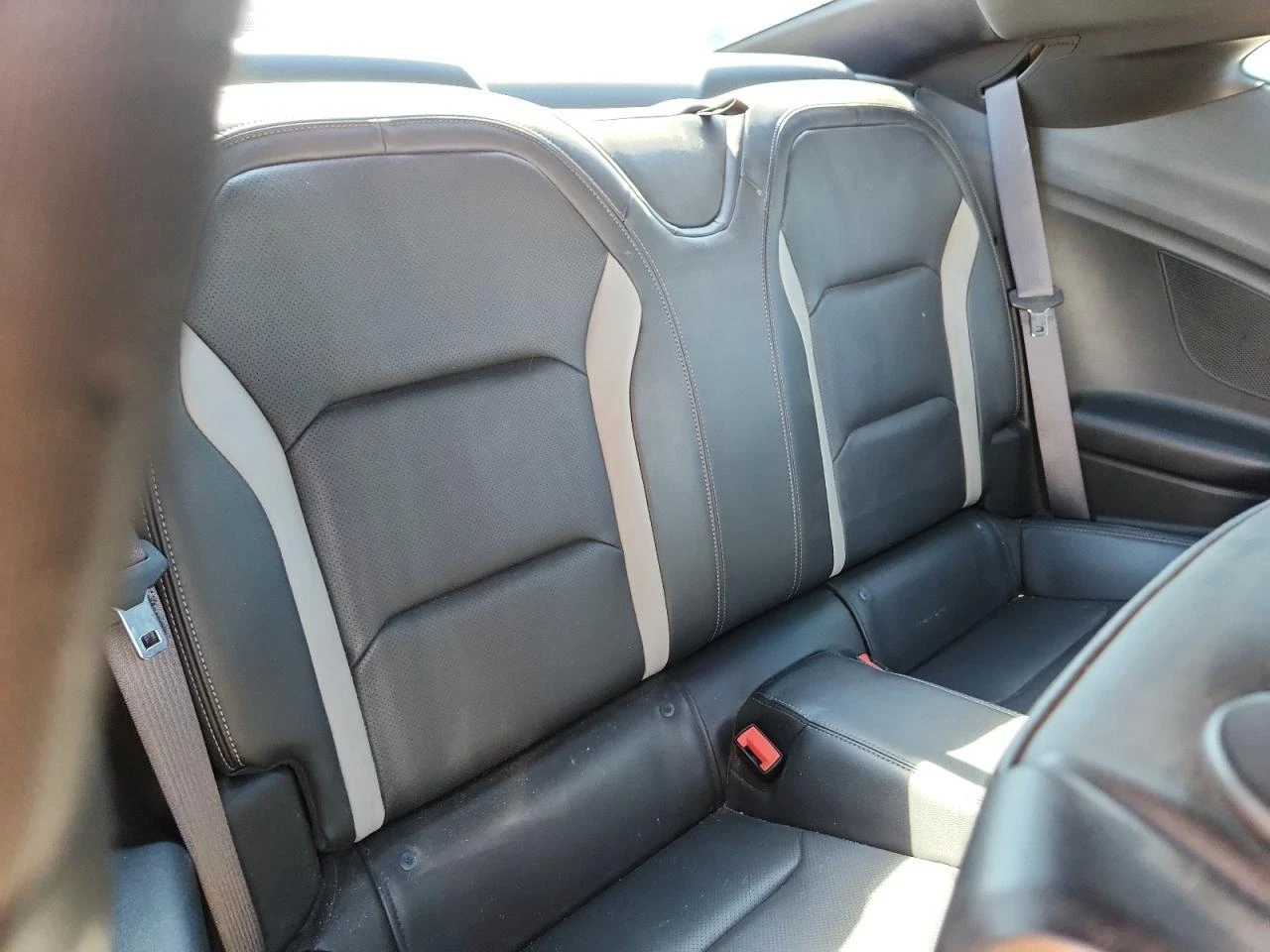 Chevrolet Camaro * 3.6* V6* КОЖА* ПОДГРЕВ* ПАРКТРОНИК* НАВИ* , снимка 10 - Автомобили и джипове - 53826558