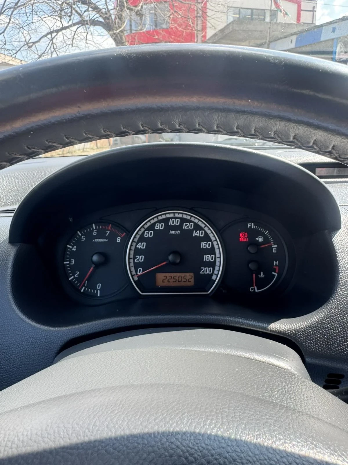 Suzuki Swift 1.3, снимка 13 - Автомобили и джипове - 53986855