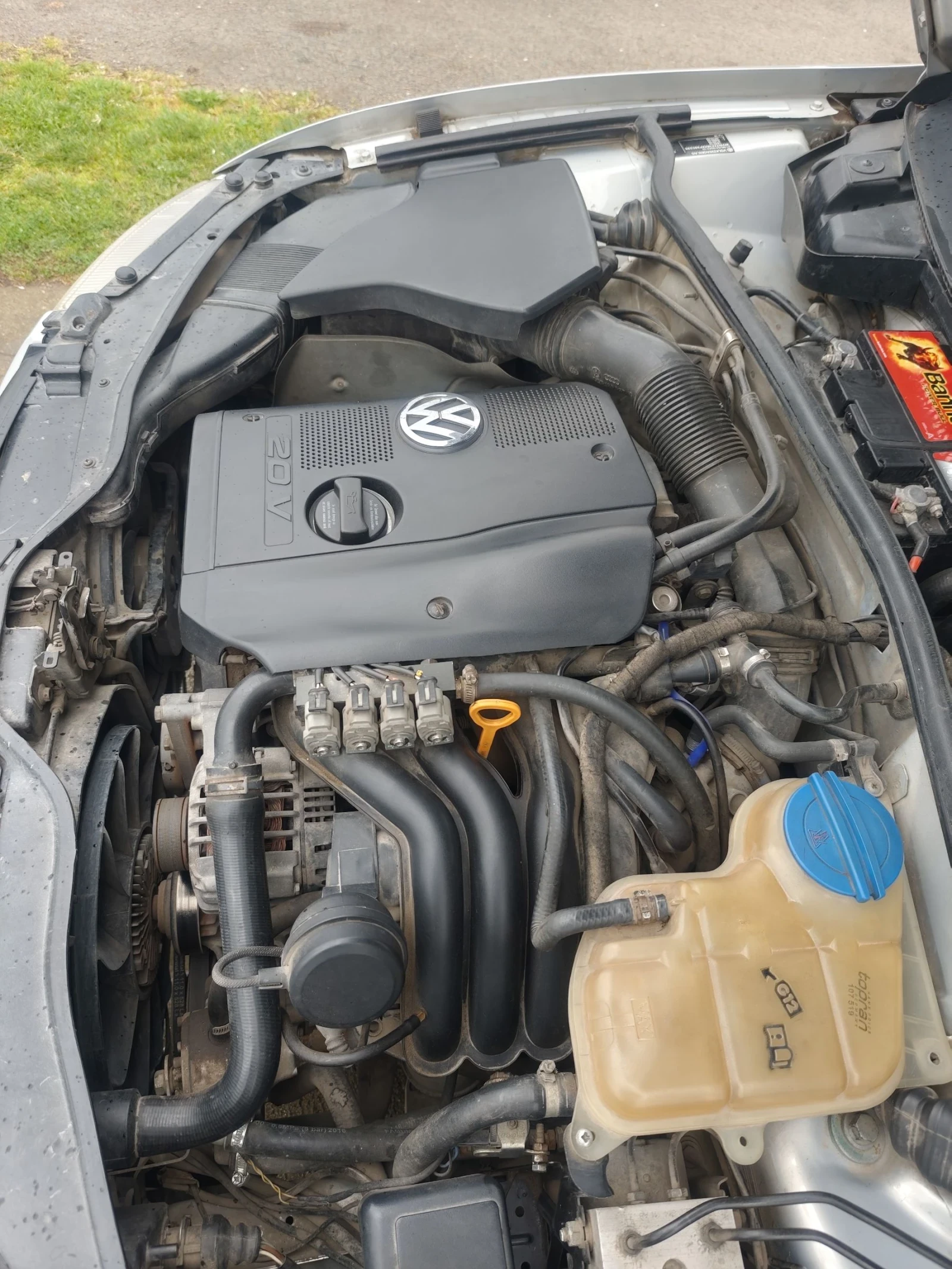 VW Passat, снимка 11 - Автомобили и джипове - 54020389