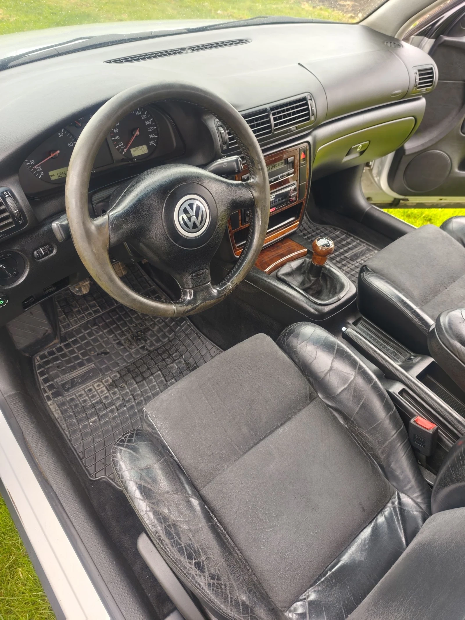 VW Passat, снимка 14 - Автомобили и джипове - 54020389