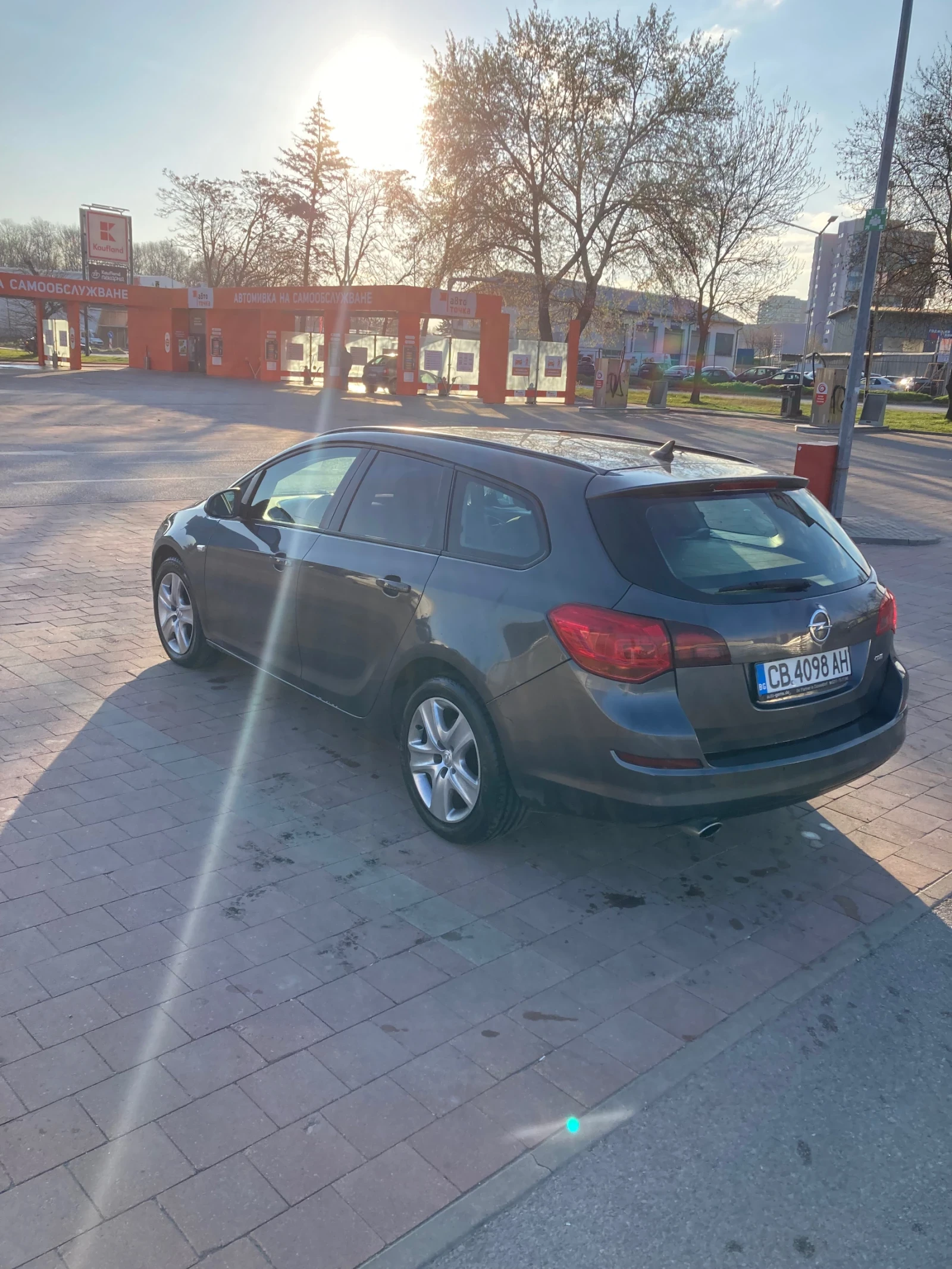 Opel Astra 2.0, снимка 8 - Автомобили и джипове - 54153646