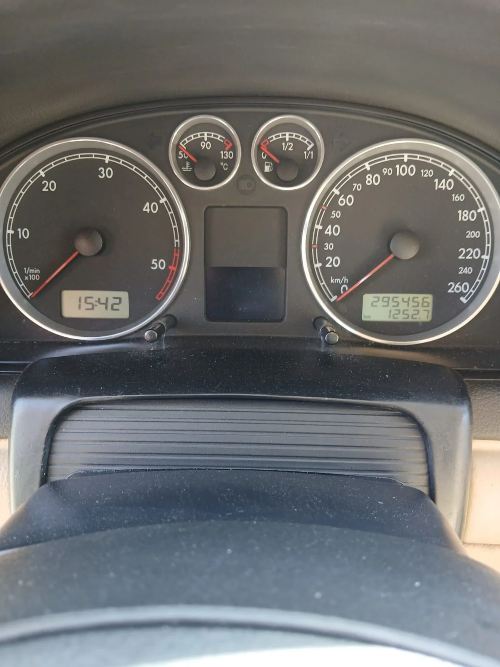 VW Passat 1.9TDI 131hp B5, снимка 15 - Автомобили и джипове - 54556791