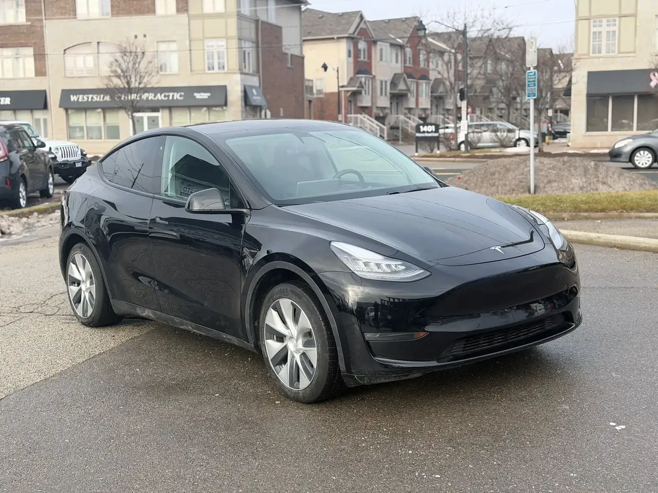 Tesla Model Y Long Range 4x4* PANORAMA* ПОДГРЕВ* КАМЕРИ* , снимка 3 - Автомобили и джипове - 54295619