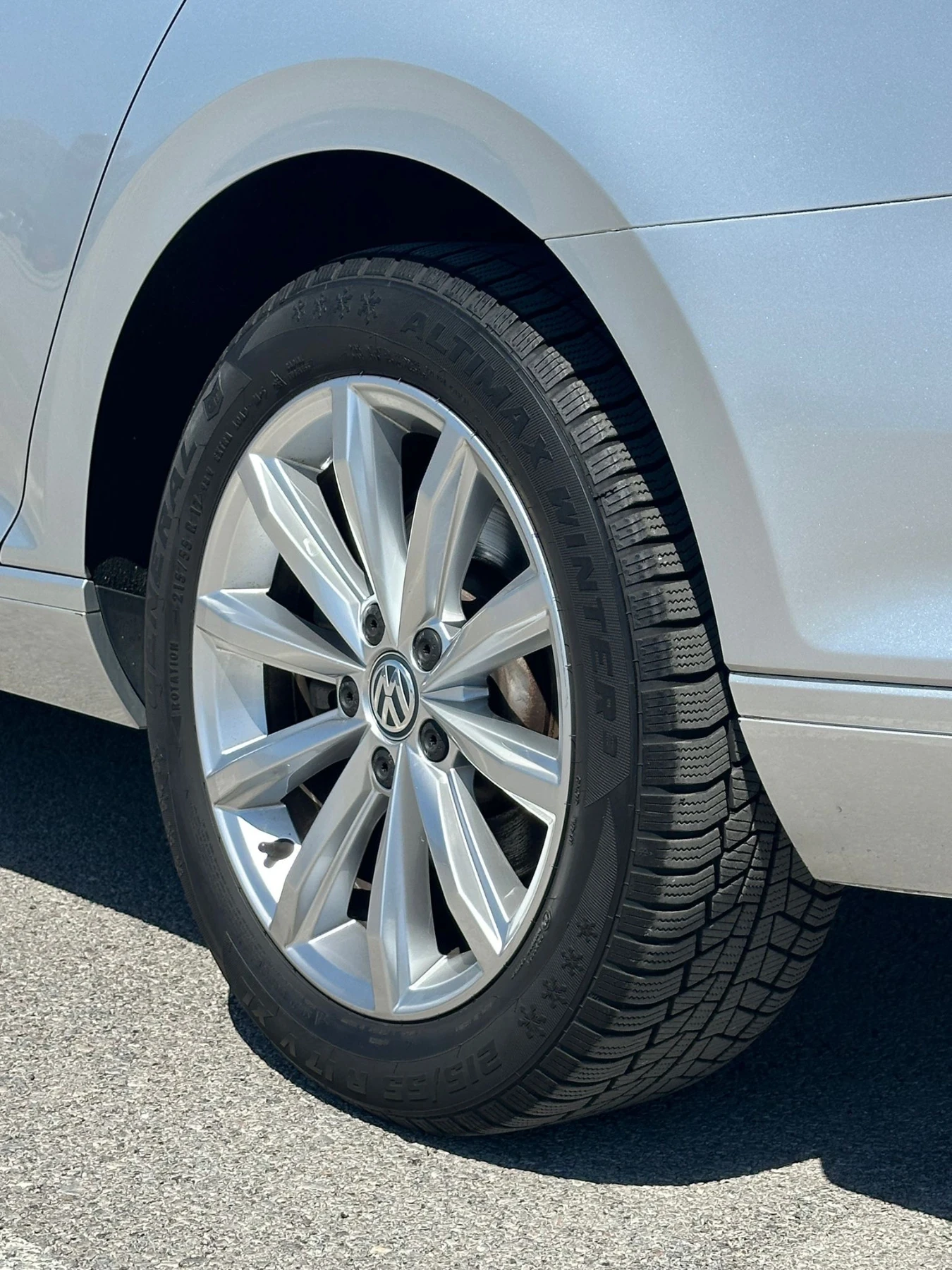 VW Passat, снимка 8 - Автомобили и джипове - 54311658