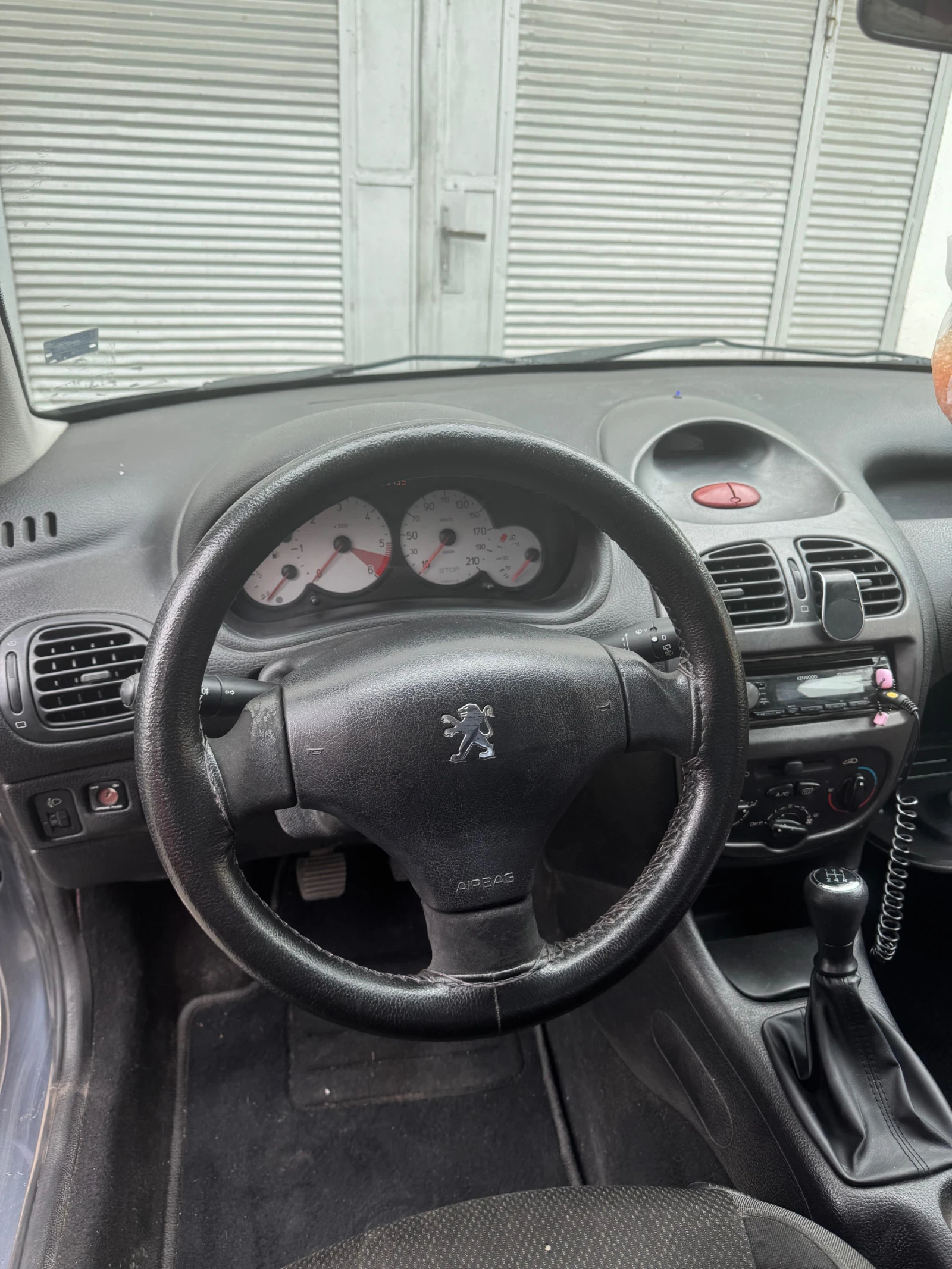 Peugeot 206, снимка 7 - Автомобили и джипове - 54356486