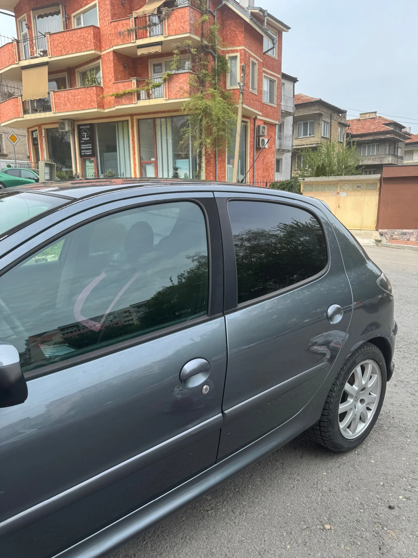 Peugeot 206, снимка 11 - Автомобили и джипове - 54356486