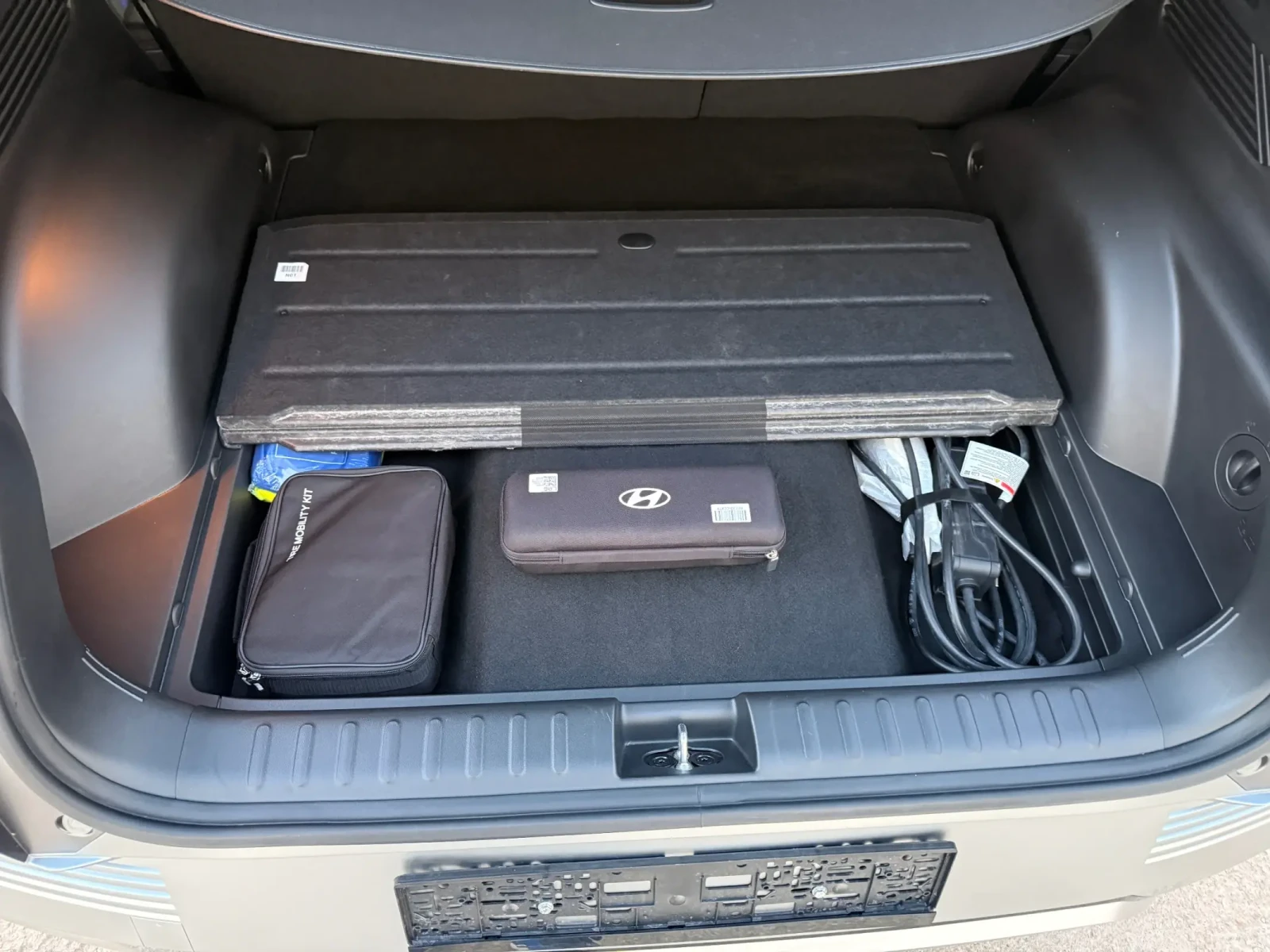 Hyundai Ioniq 5 77kwh, 4x4, 326 k.c. ГАРАНЦИОНЕН, снимка 3 - Автомобили и джипове - 54419634