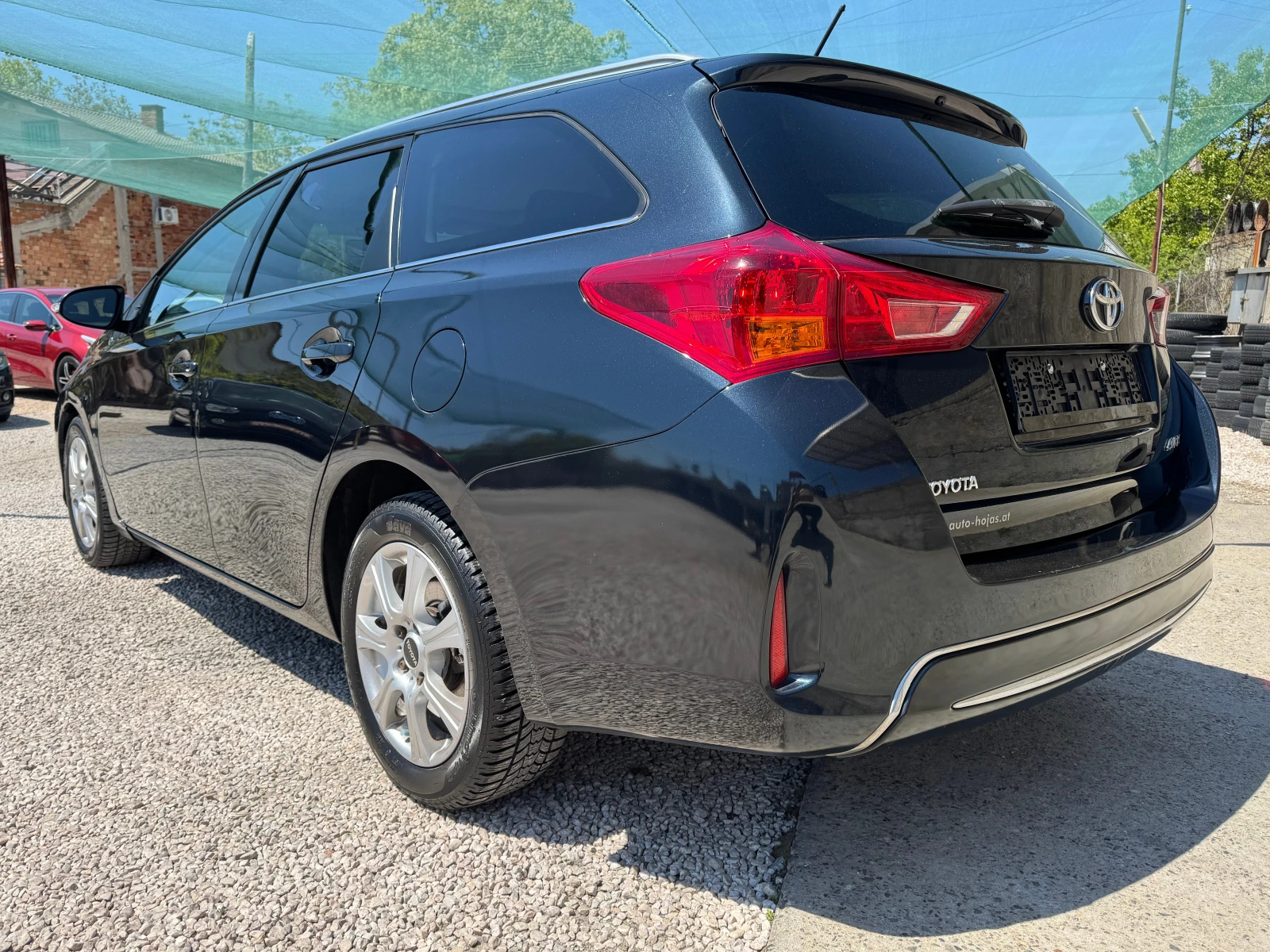 Toyota Auris 2.0DID-124кс, снимка 5 - Автомобили и джипове - 54440823