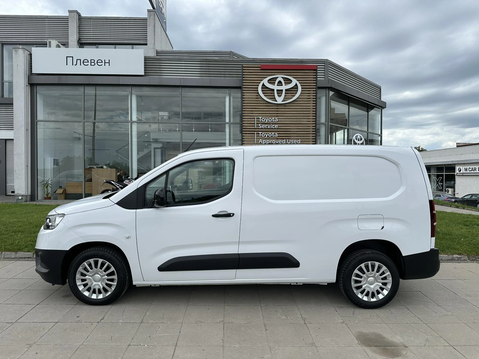 Toyota Proace City 1.5 Comfort L2, снимка 3 - Автомобили и джипове - 54604432