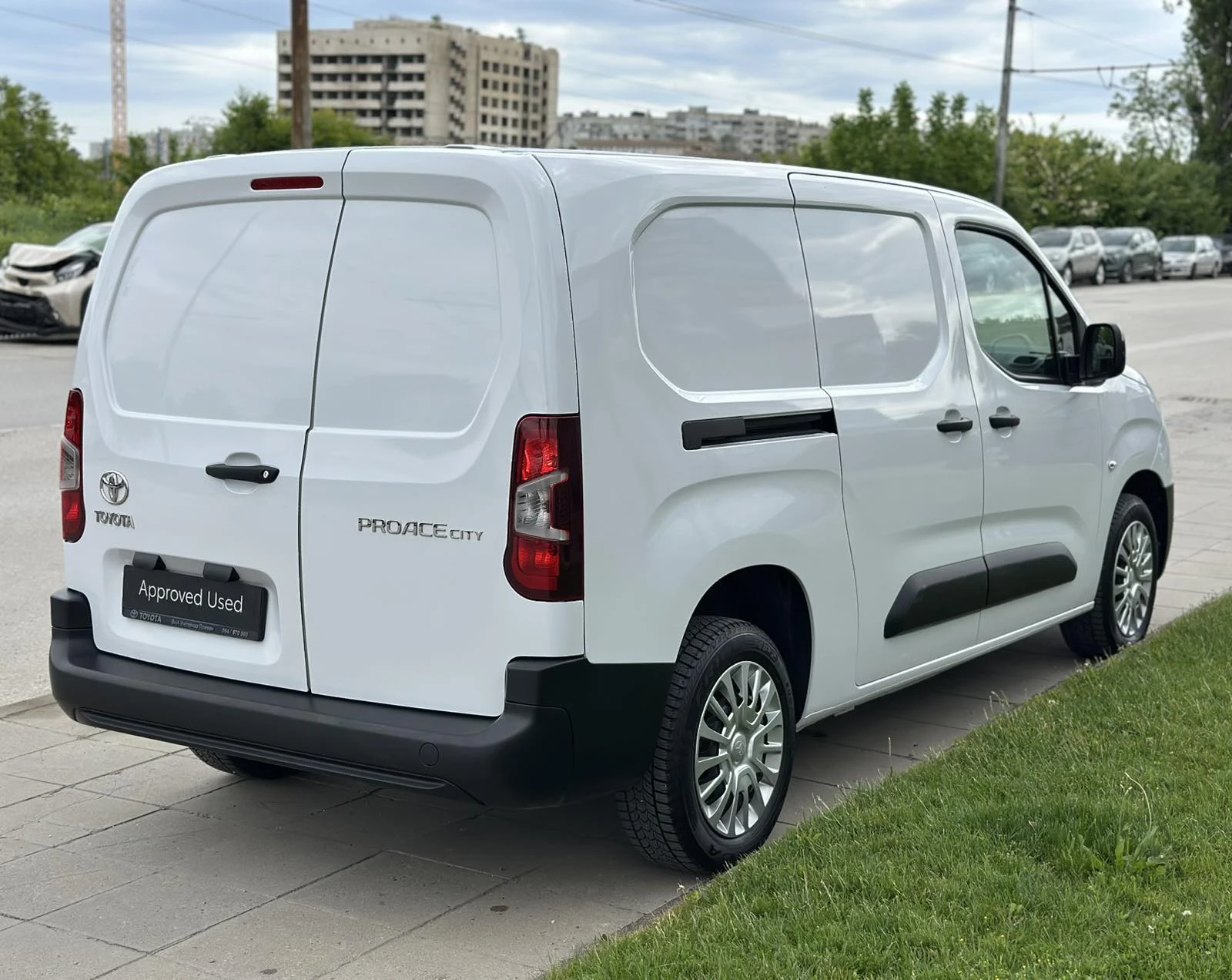 Toyota Proace City 1.5 Comfort L2, снимка 5 - Автомобили и джипове - 54604432
