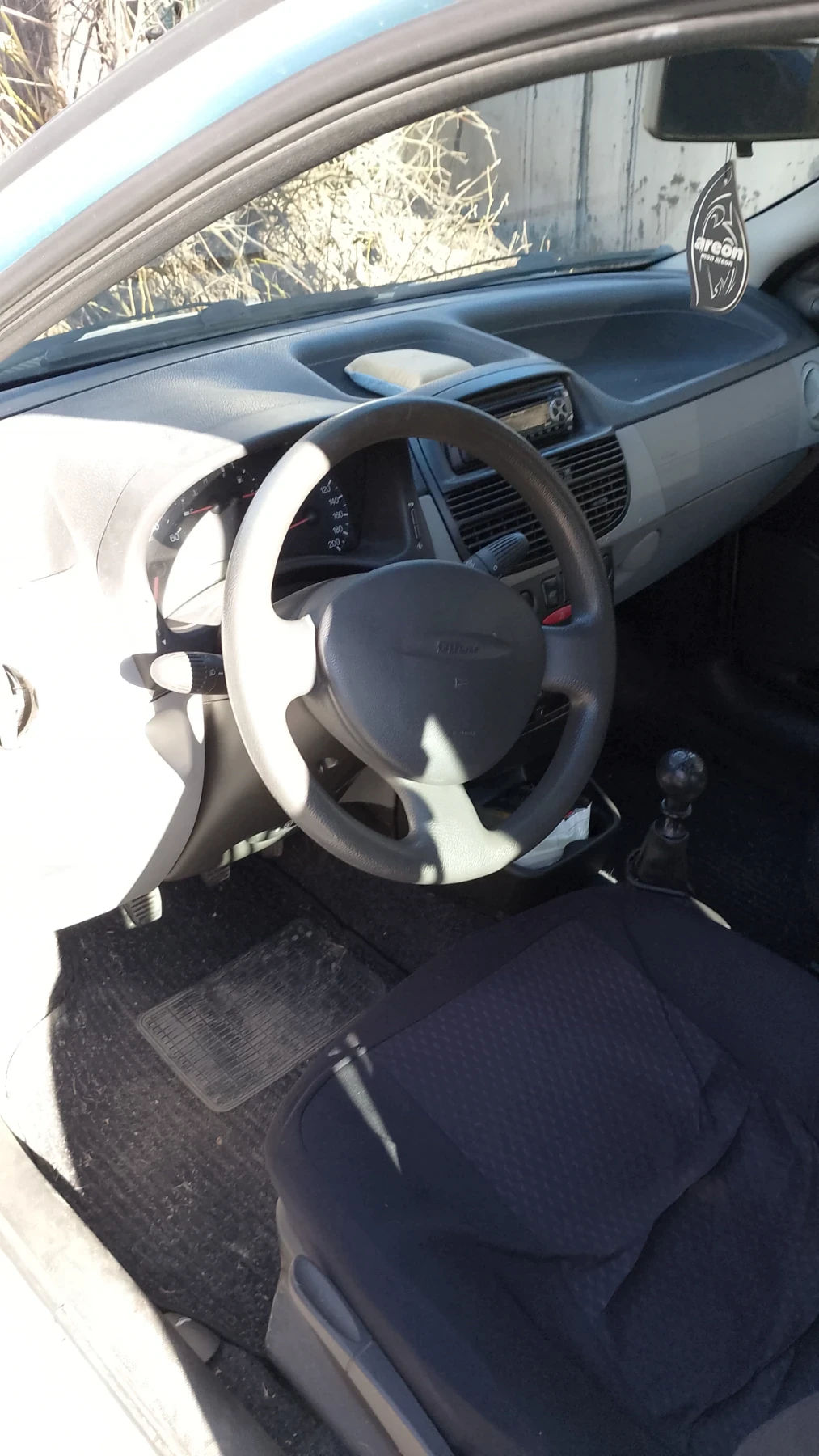 Fiat Punto 1.2 16v, снимка 6 - Автомобили и джипове - 54635499