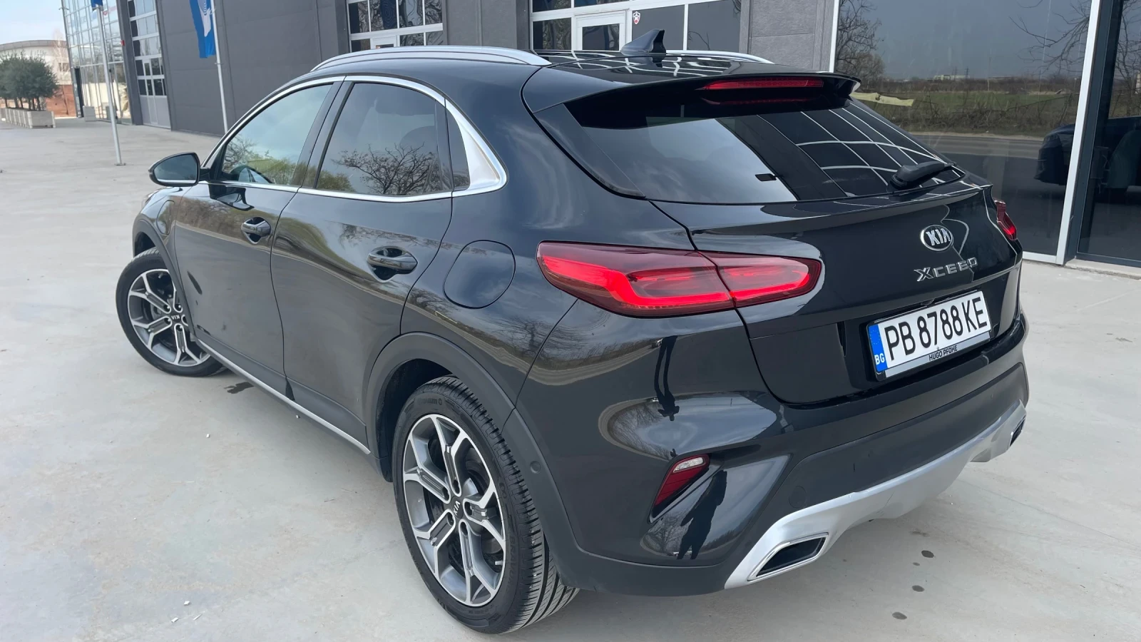 Kia XCeed 1.6 Phev Platinum, снимка 3 - Автомобили и джипове - 55138603