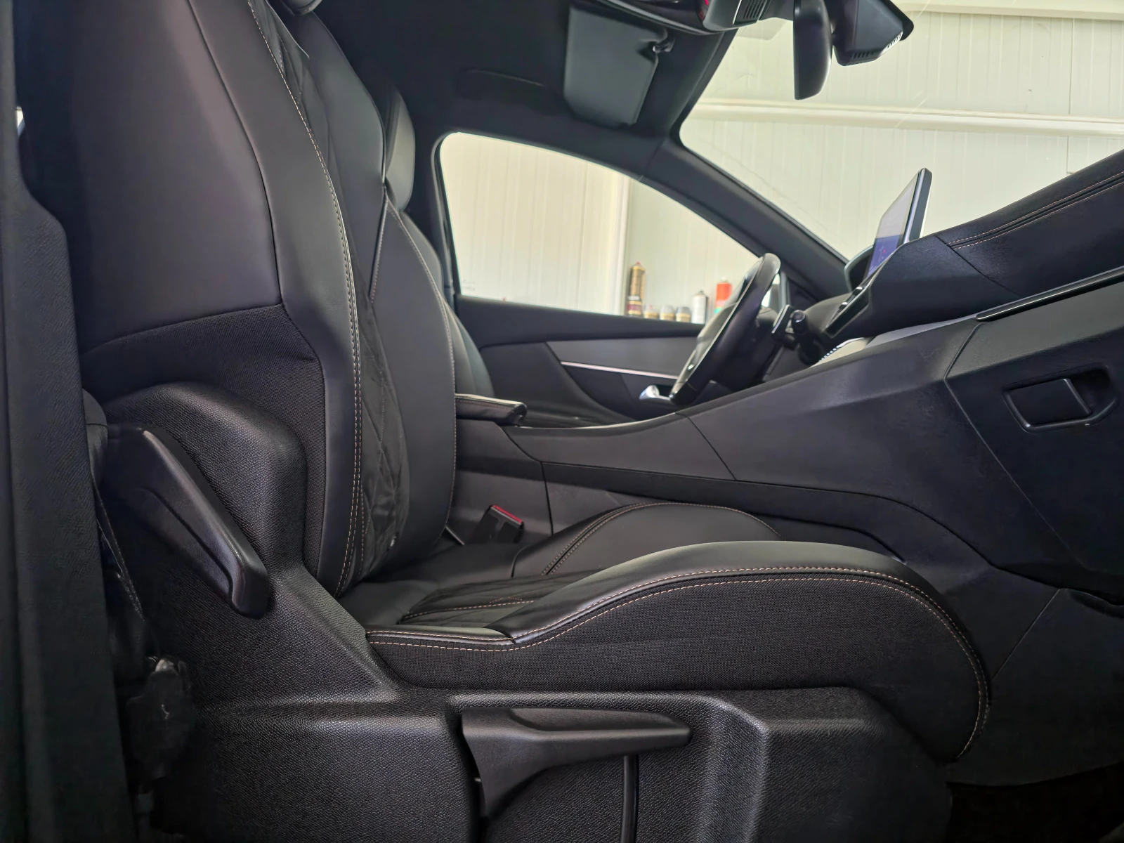 Peugeot 3008 2. 0 GT BLUEHDi 181 S&S EAT8 | Mobile.bg � ����������� 9