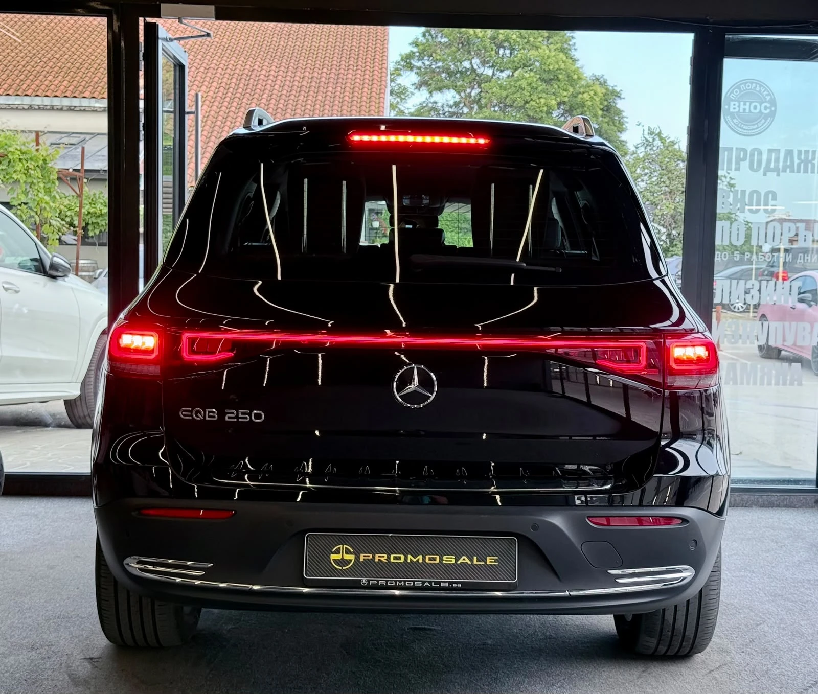 Mercedes-Benz EQB AMG* 7 МЕСТЕН* ГАРАНЦИЯ* ОБСЛУЖЕН* ЛИЗИНГ, снимка 6 - Автомобили и джипове - 55315370