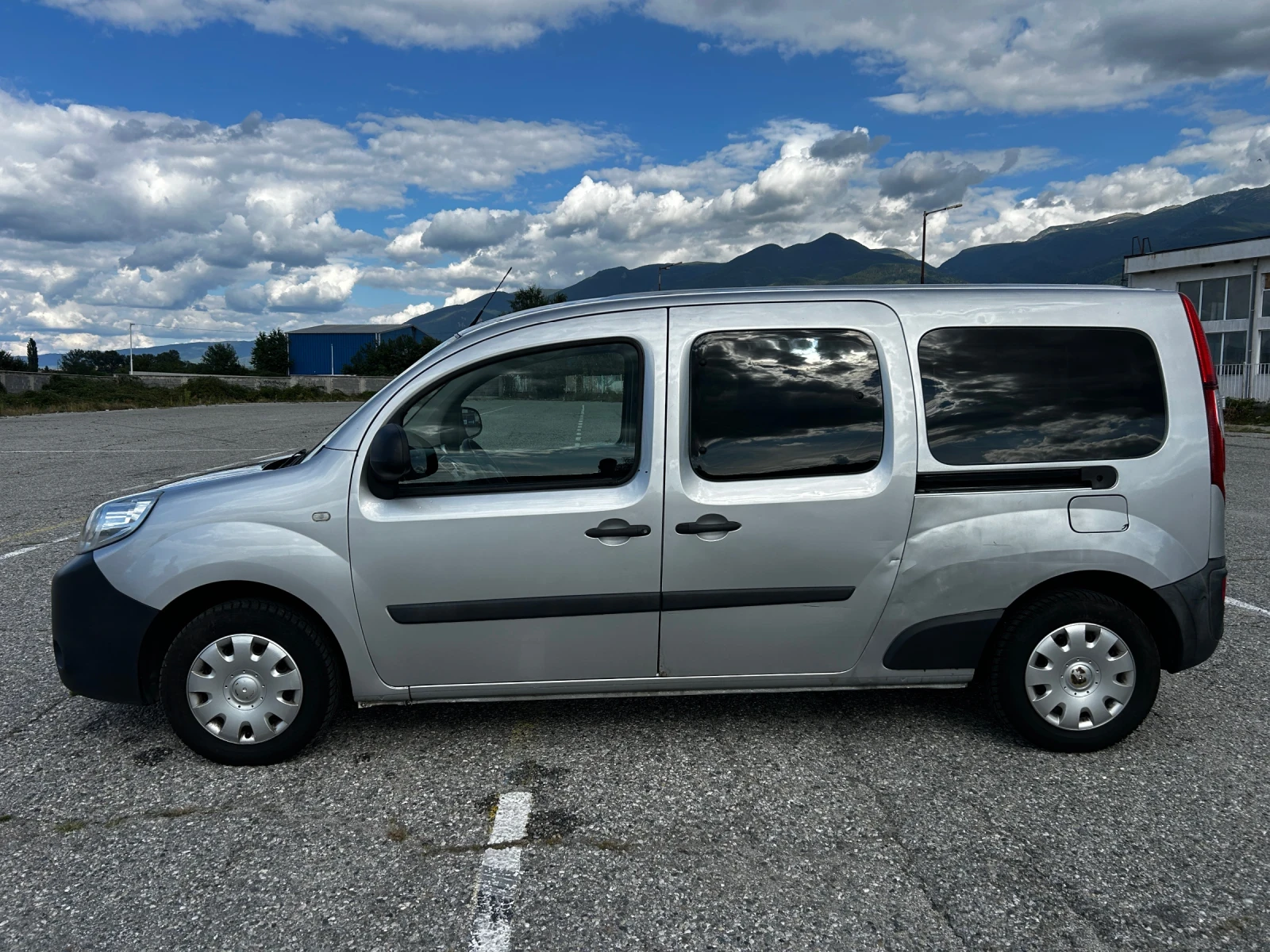 Renault Kangoo 1.5 DCI  7 места , снимка 3 - Автомобили и джипове - 55420511